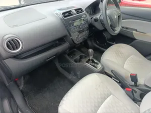 Mitsubishi Mirage 2019 White
