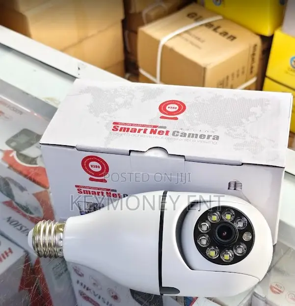 Rotating V380 Pro Single Lens Wifi Bulb PTZ 2way Audio