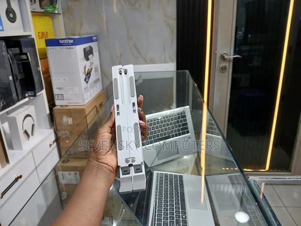 Foldable Aluminum Laptop Stand - thumbnail 3