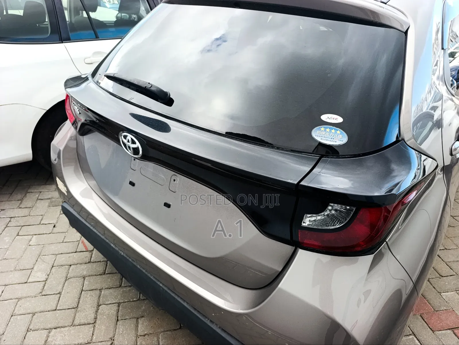 Toyota Yaris 2020 Gold