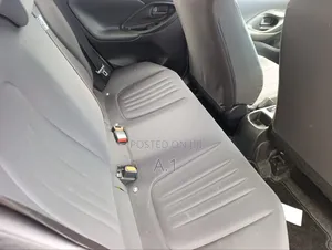 Toyota Yaris 2020 Gold