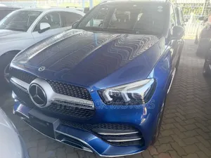 Mercedes-Benz C450 2019 Blue