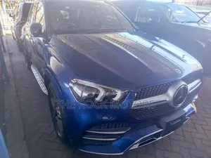 Mercedes-Benz C450 2019 Blue