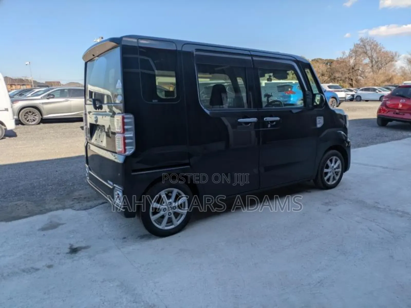 Toyota Pixis Mega 660 FWD 2019 Black