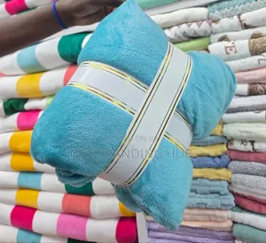Plain Fleece Blanket With Ribbon Size: 6*6
 Sk