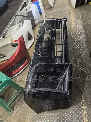 Voxy 2018 Bumper