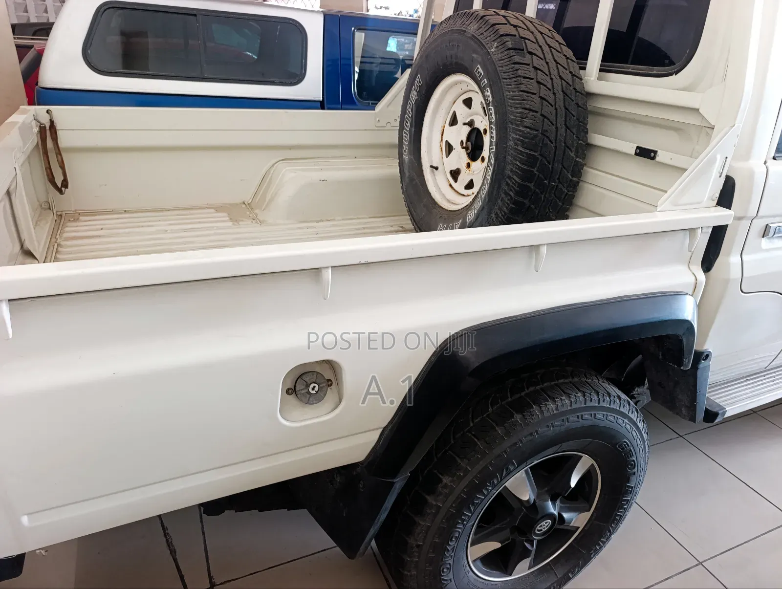 Toyota Land Cruiser 4.6 V8 GX-R 2014 Beige