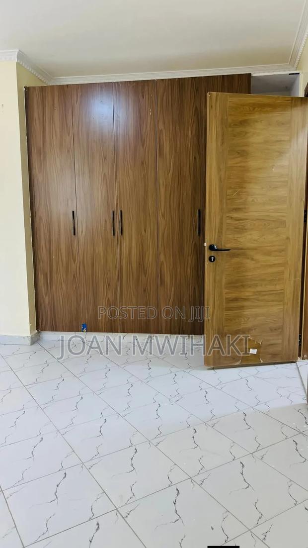 5bdrm Mansion in Naivas, Complex Utawala for rent - thumbnail 7