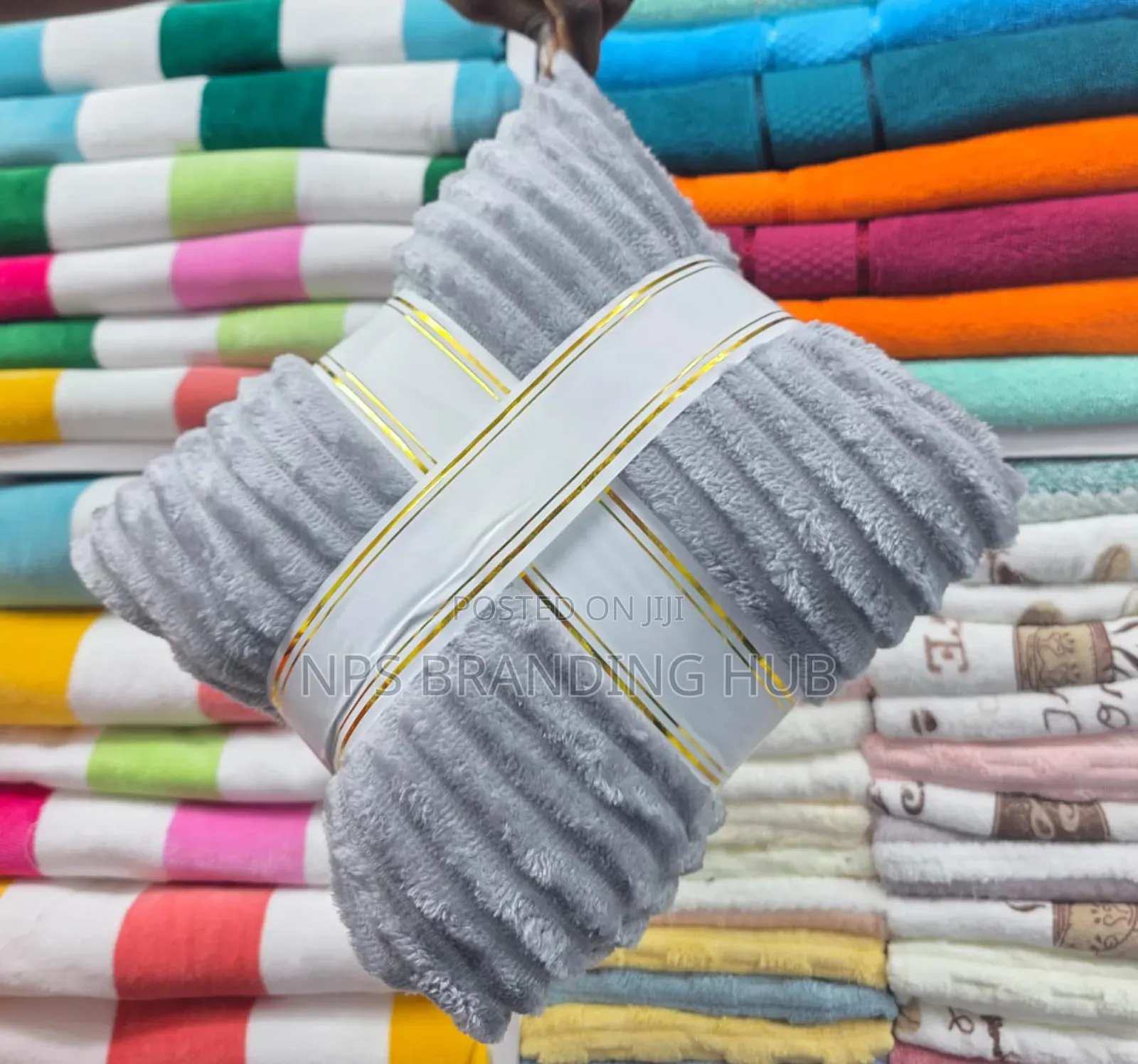 Velvet Fleece Blankets With Ribbon Size: *6*6 Sk