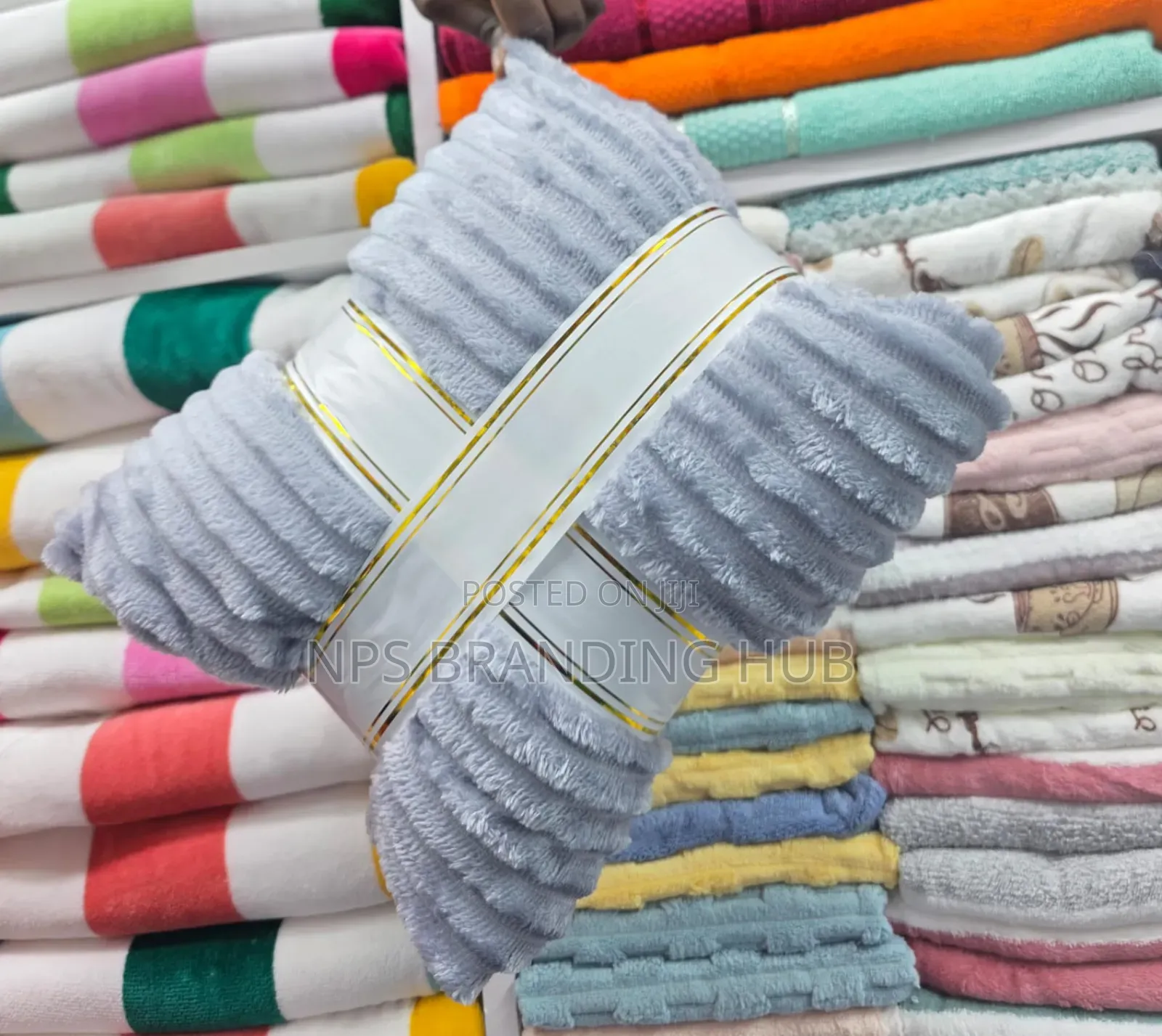 Velvet Fleece Blankets With Ribbon Size: *6*6 Sk