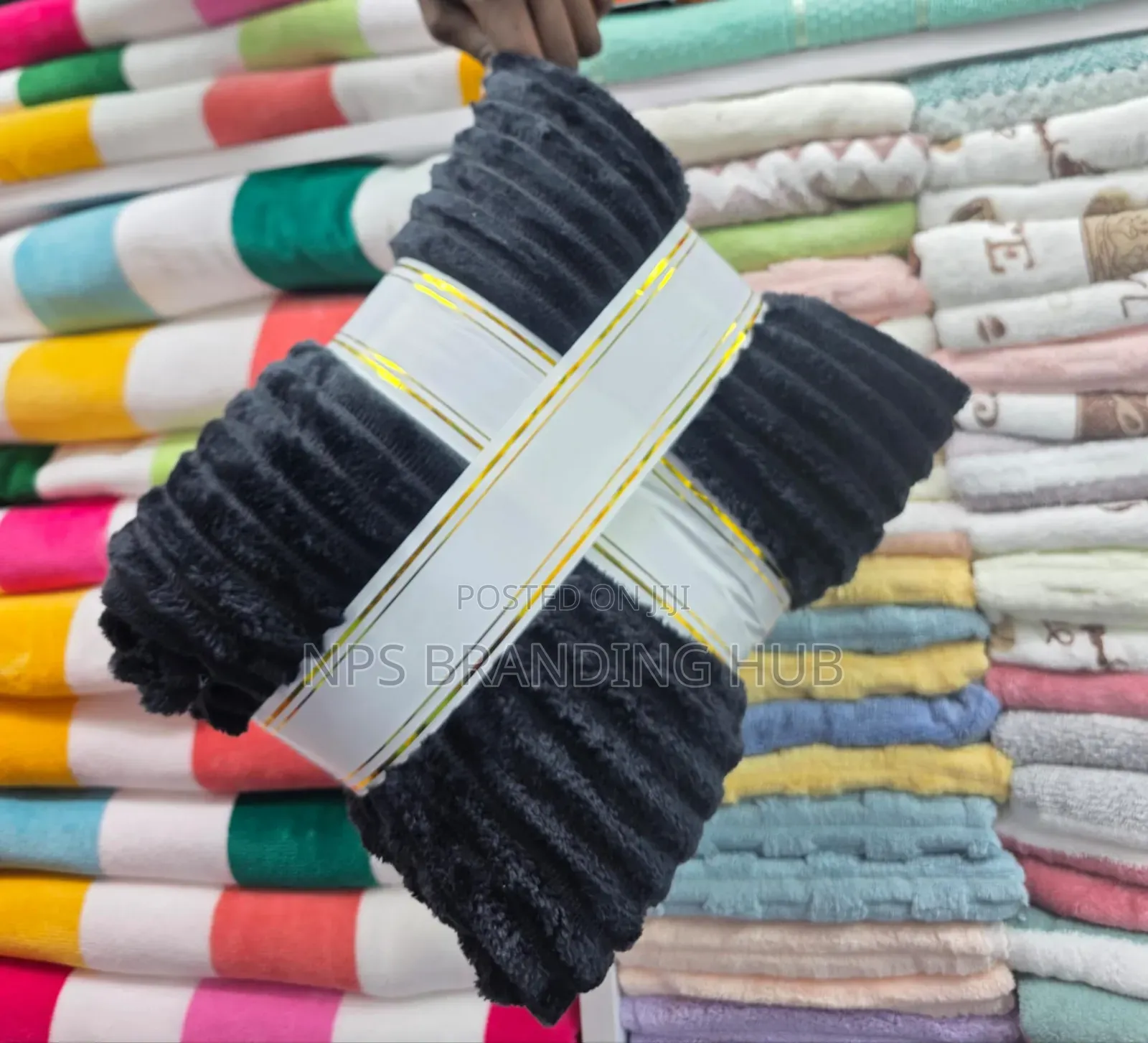 Velvet Fleece Blankets With Ribbon Size: *6*6 Sk