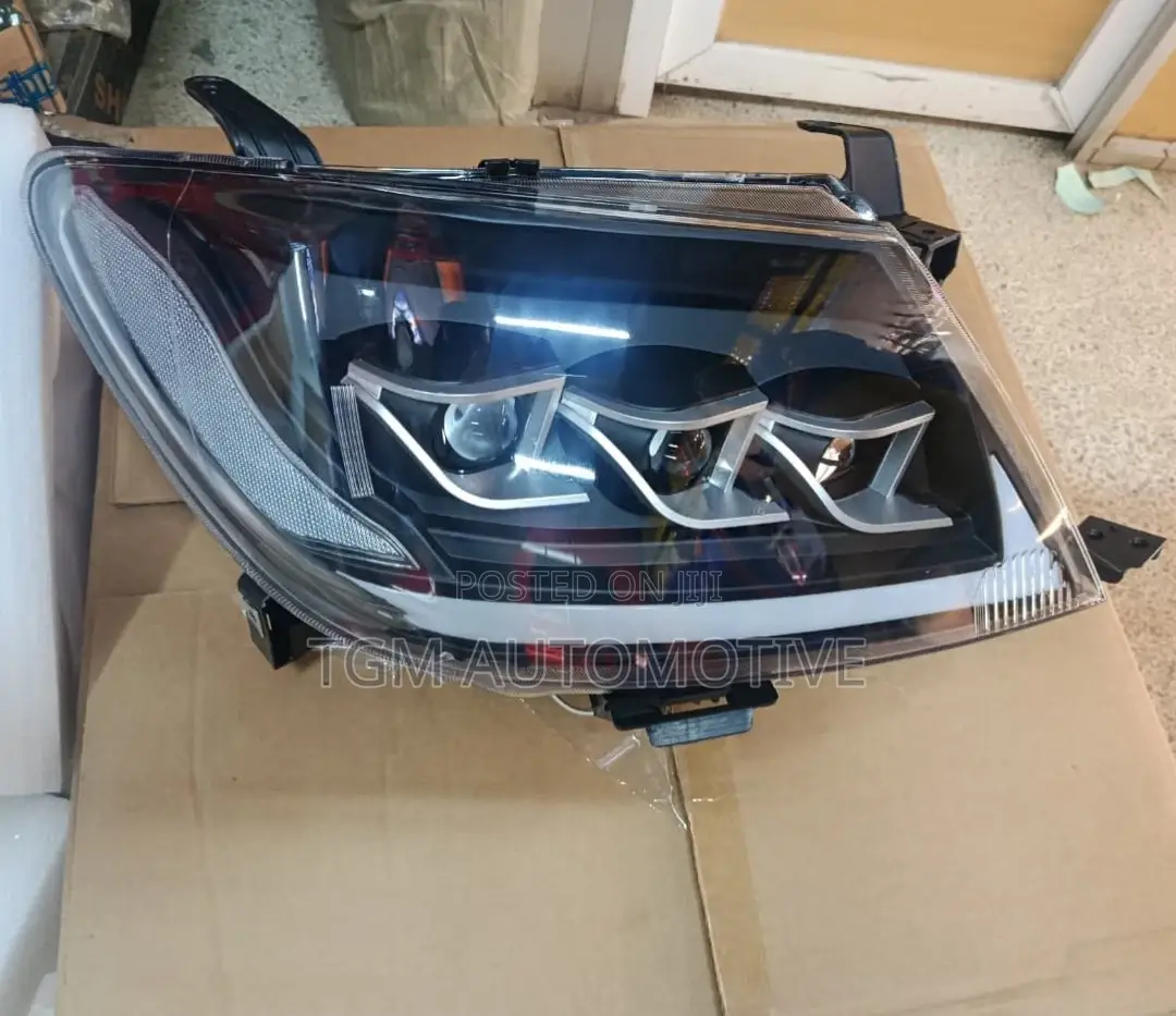 Stylish Hilux Vigo 2005 Led Headlight (Lexus Style)
