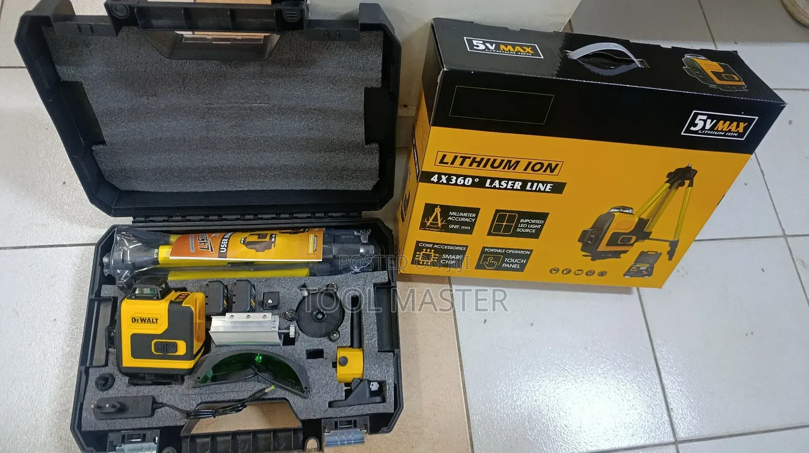 Digital Laser Level With Tripod Stand / Dewalt Digital Laser Lever