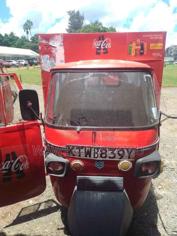 Piaggio Scooter 2021 Red - thumbnail 2