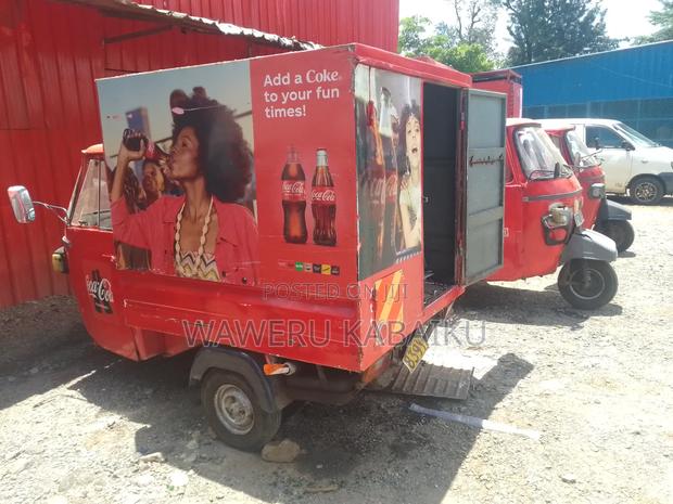 Piaggio Scooter 2021 Red - thumbnail 3