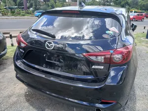 Mazda Axela 2018 Gray