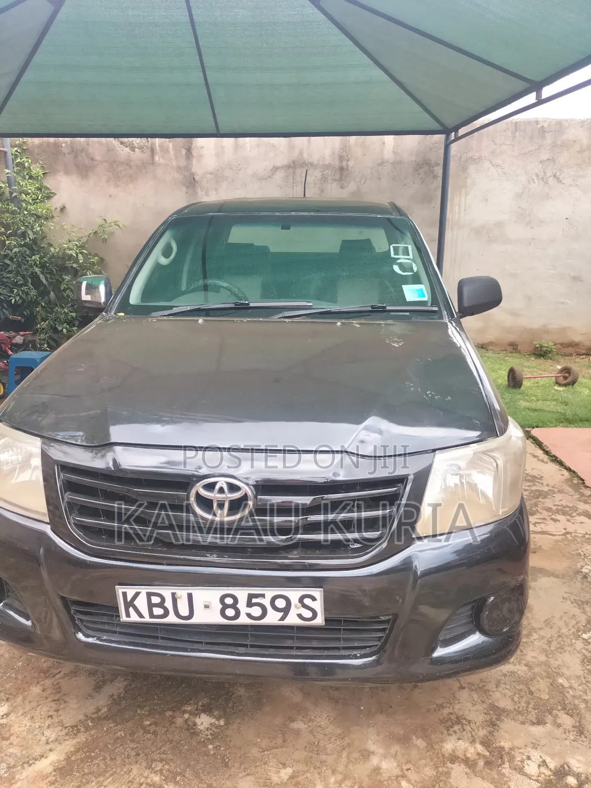 Toyota Hilux 2012 Black