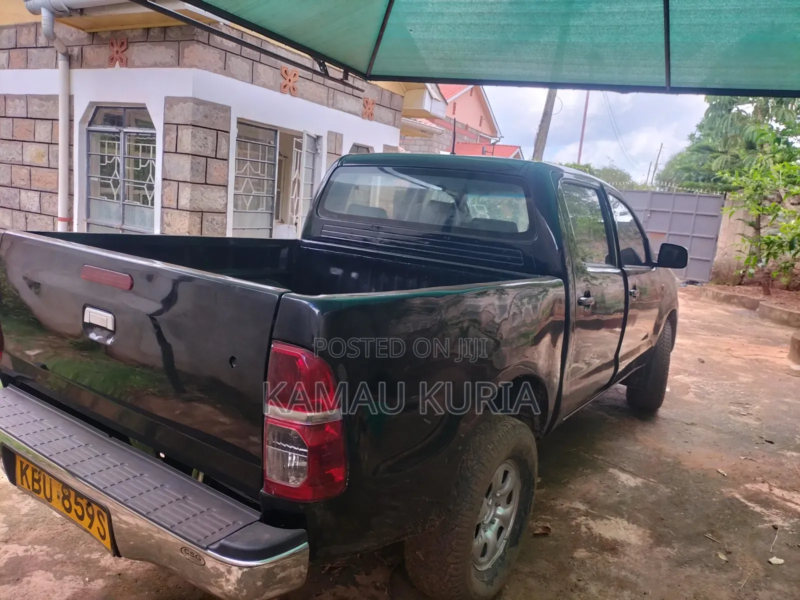 Toyota Hilux 2012 Black