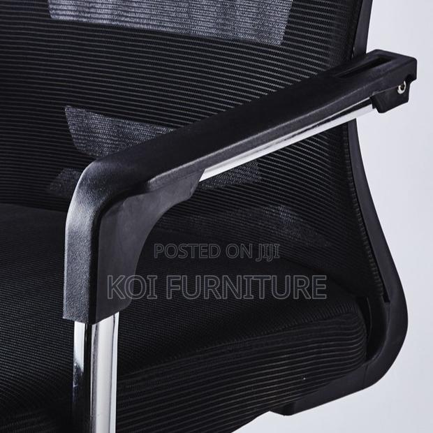Office Chairs; Visitors Mesh Breathable Chair With Sled Base - thumbnail 5