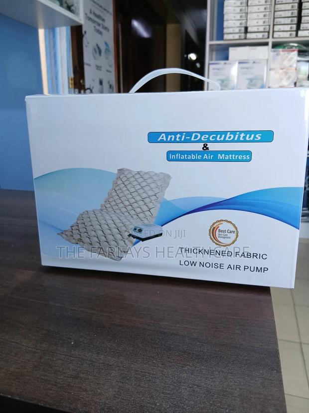Medical Ripple Mattress / Anti Decubitus Mattress.