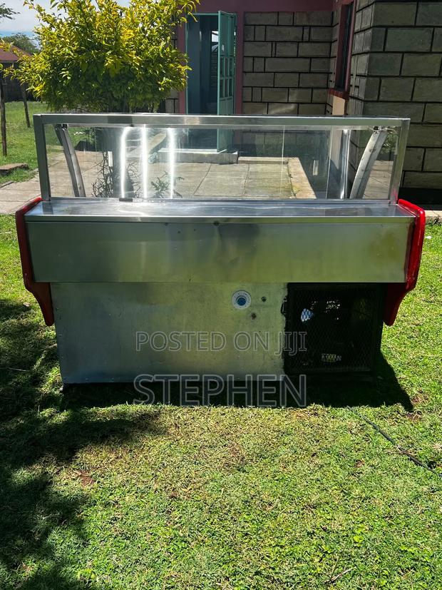 4ft Meat Chiller Display With 4 Trays - thumbnail 3
