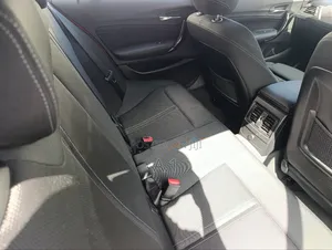 BMW 118d 2019 Red