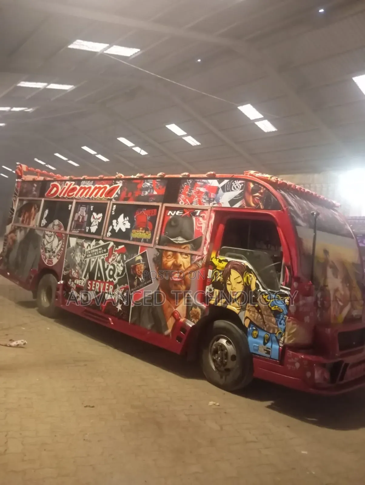 Isuzu Executive Bus 2020 Orange