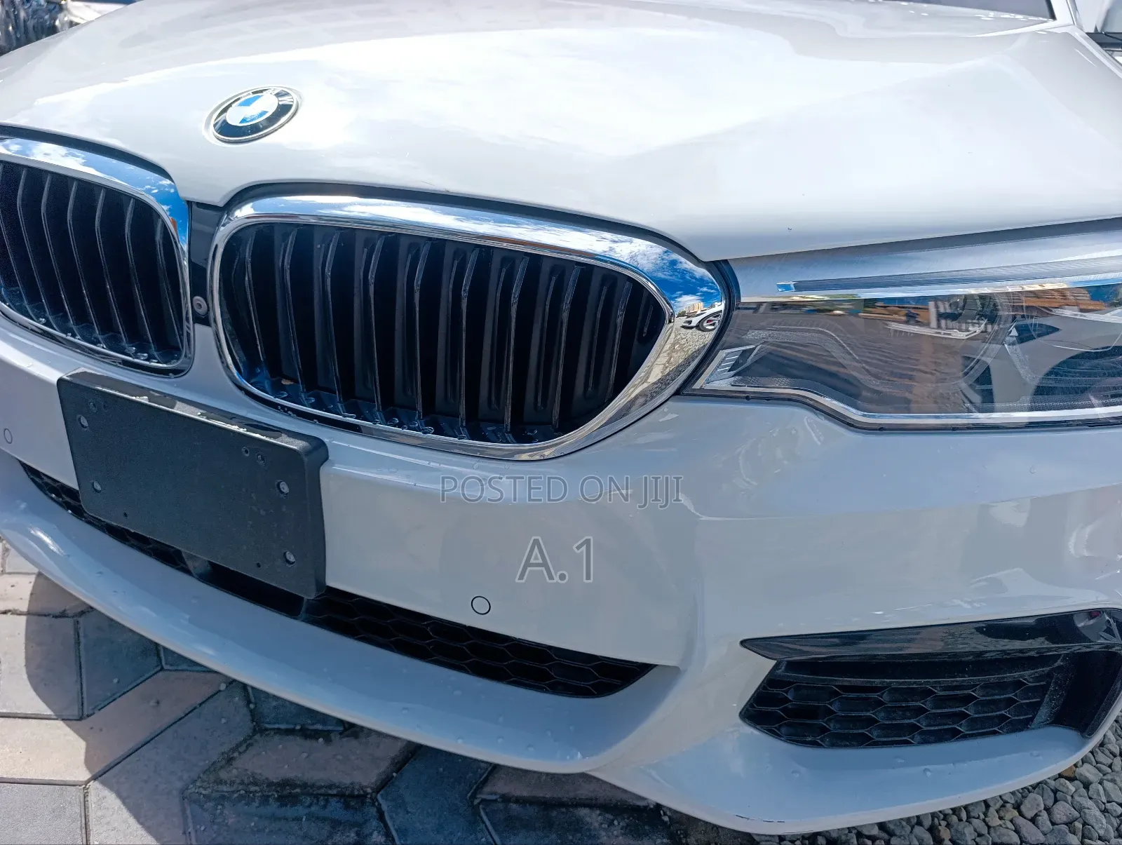 BMW 523i 2019 White