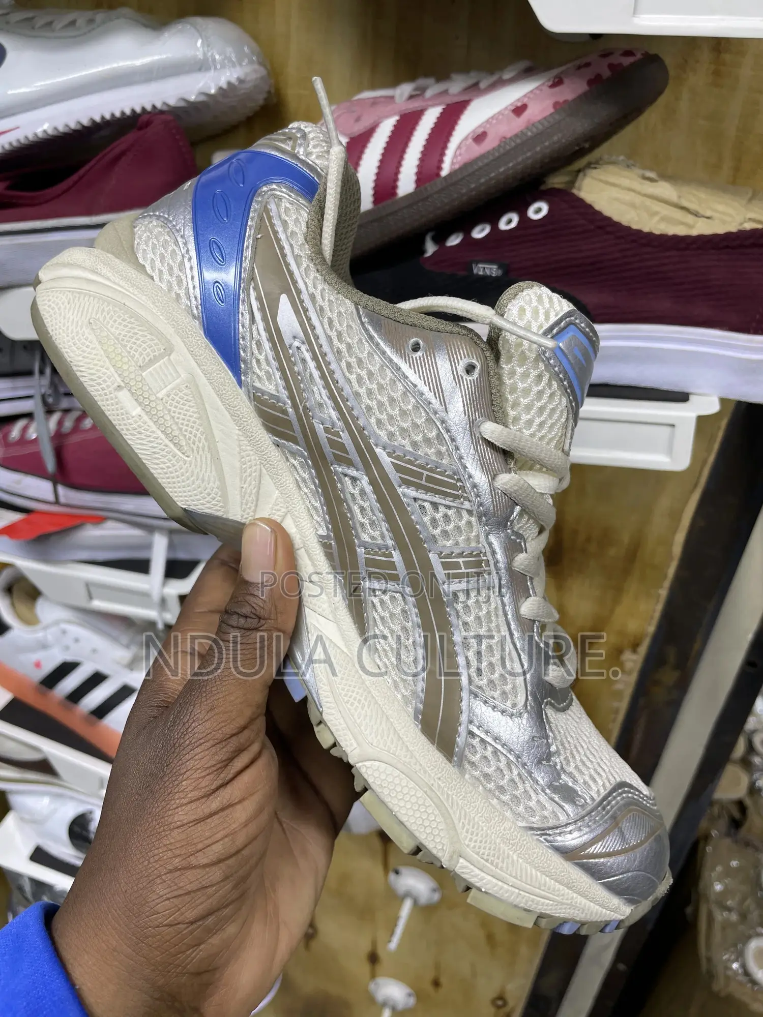 Asics Gel Sneakers