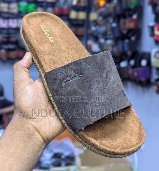Clarks Slip Ons Sandas - thumbnail 2
