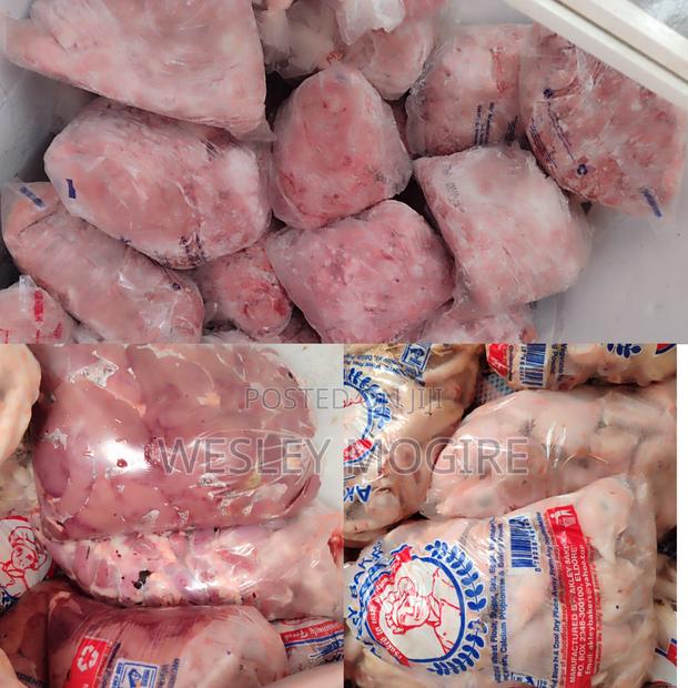 Chicken Heads and Feet - main view