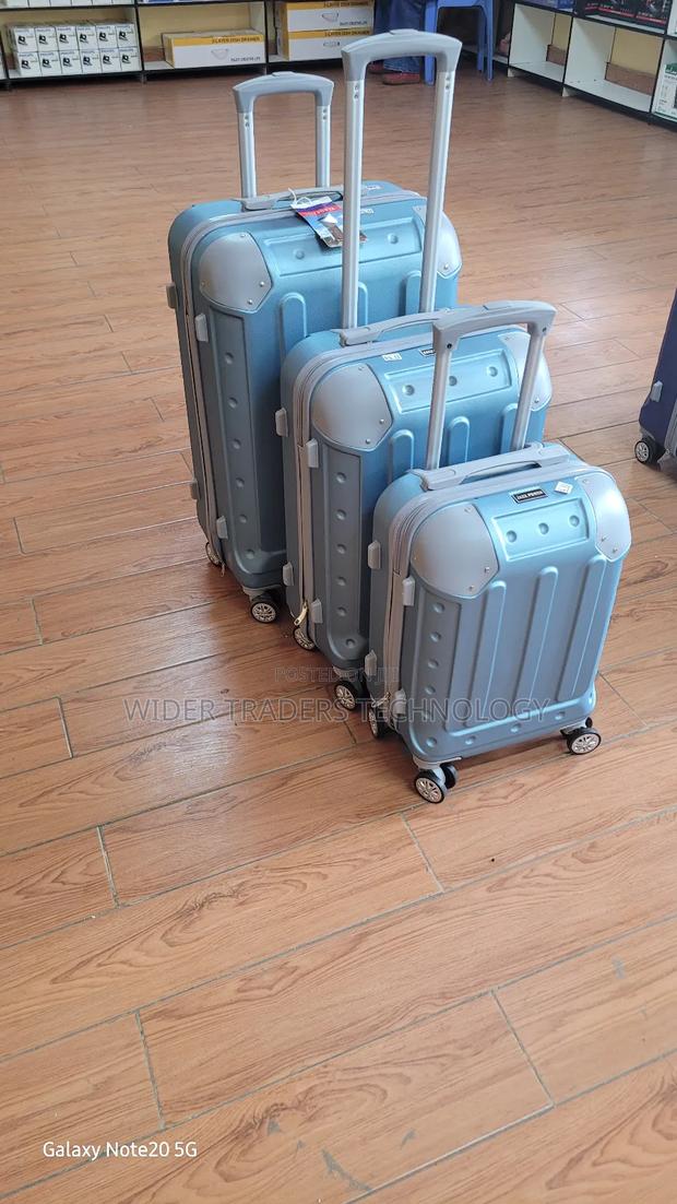 3-in-1 Luxurious Fiber Suitcase Set Gray - thumbnail 2