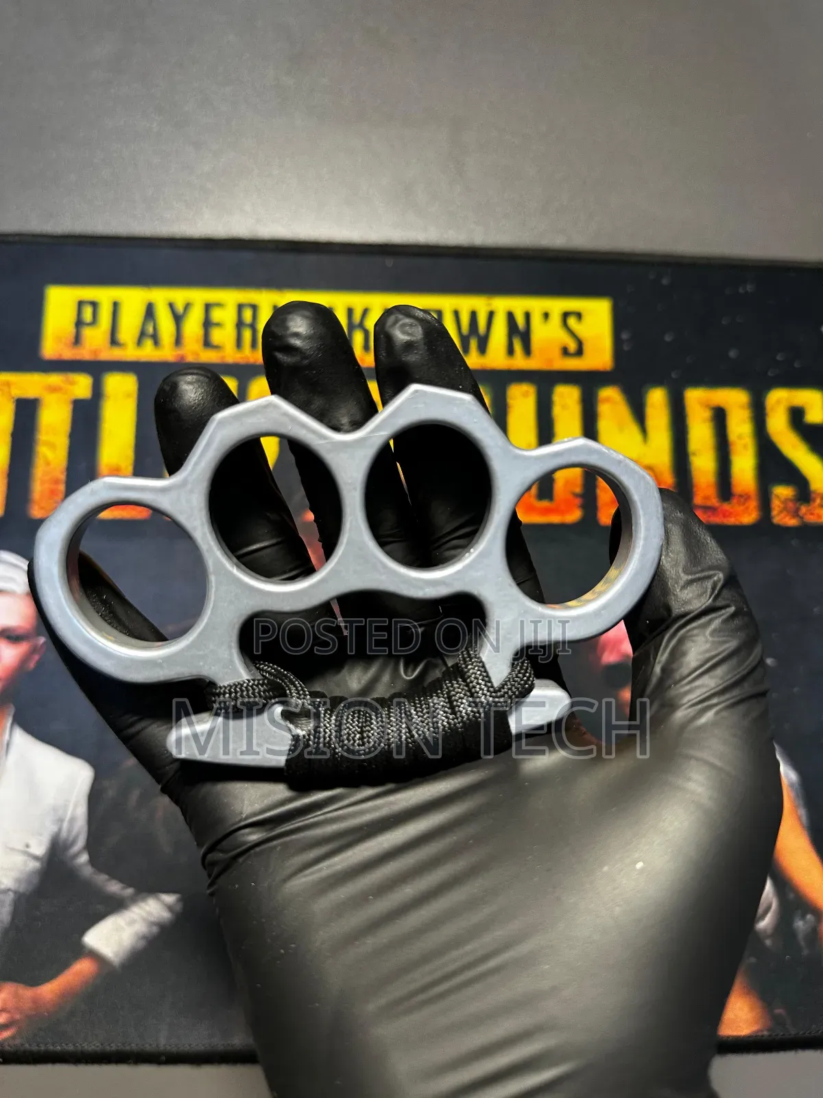 Brass Knuckle*