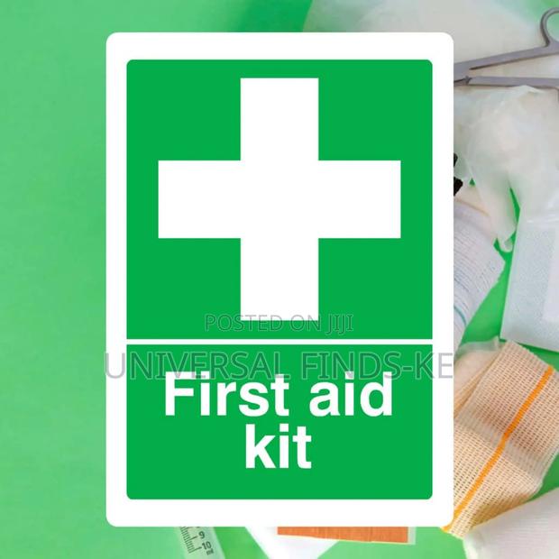 Self Adhesive First Aid Kit Sign / Sign Board - main view