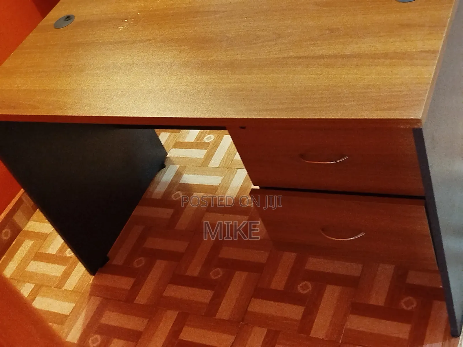 Office Desk