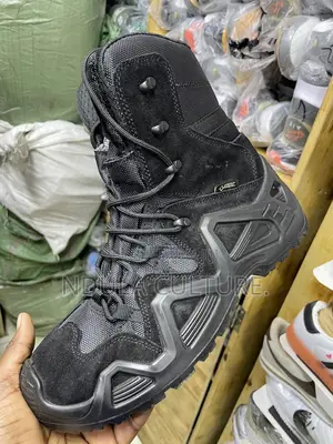 Lowa Military Tactical Boots