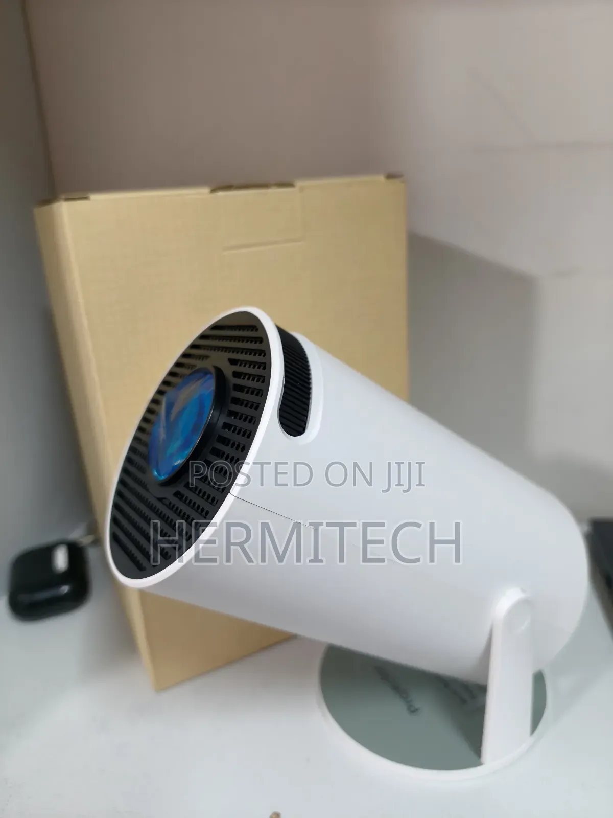 Projector 180 Degree Flip Around Hdmi Usb Sd Slots 16gb Storage
