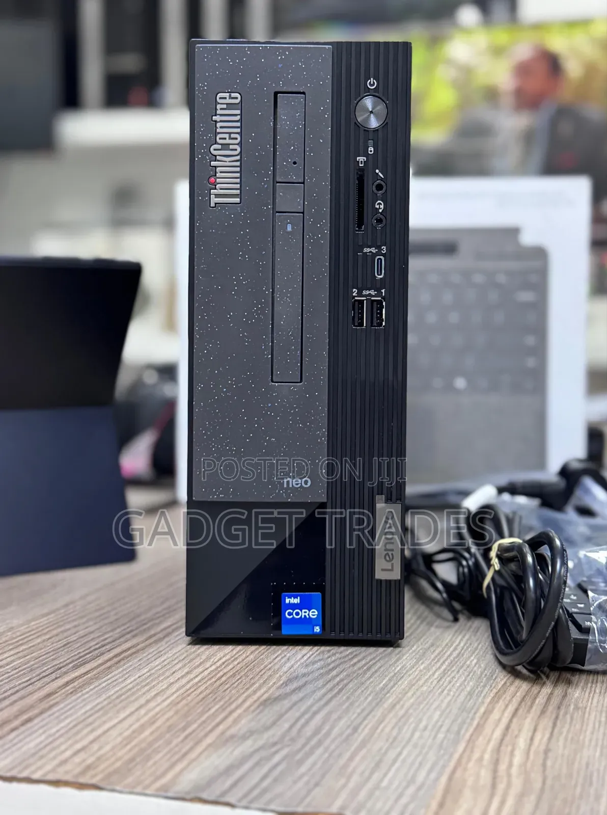 New Lenovo ThinkCentre Neo 50T 8GB Intel Core i5 SSD 512GB