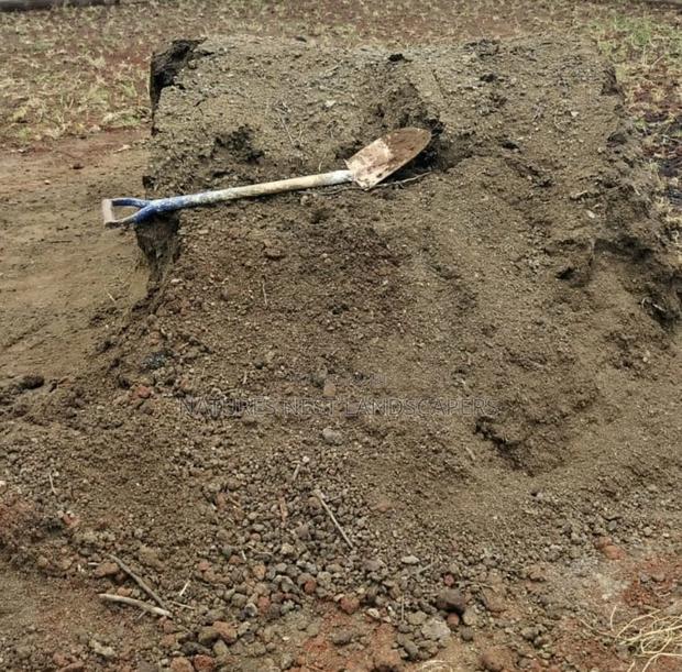 Goat Manure Well Decomposed - thumbnail 2