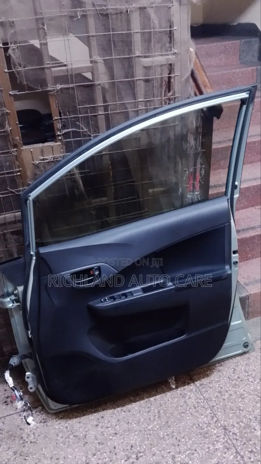 Ractis New Model Front Door Right Side