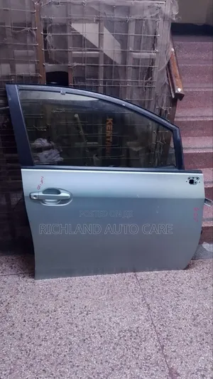 Ractis New Model Front Door Right Side