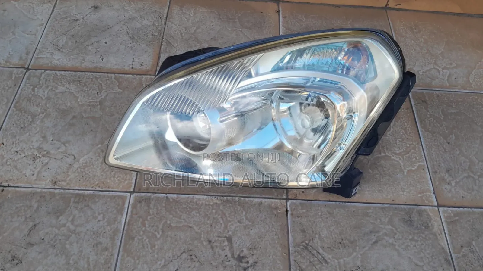 Headlight Nissan Dualis Kj10