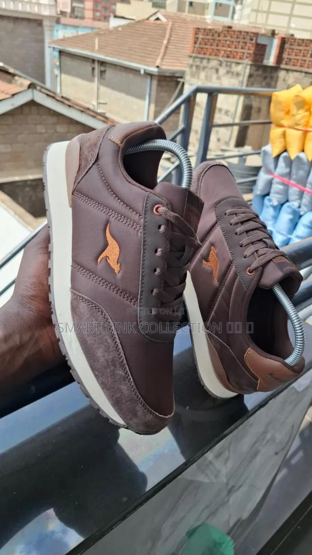 Kangaroos Casual