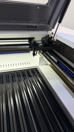 130cm X 90cm Co2 Laser and Engraving Cutting Machine