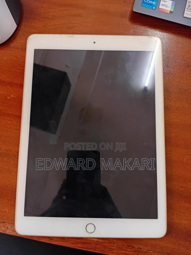 Apple iPad 9.7 32 GB