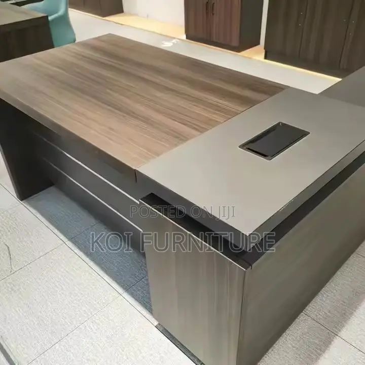 Office Desk; 1.8 Meters Executive Luxurious Office Desk