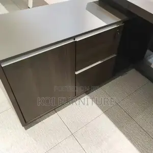 Office Desk; 1.8 Meters Executive Luxurious Office Desk