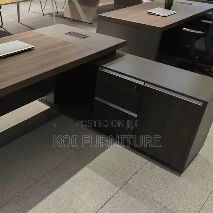 Office Desk; 1.8 Meters Executive Luxurious Office Desk