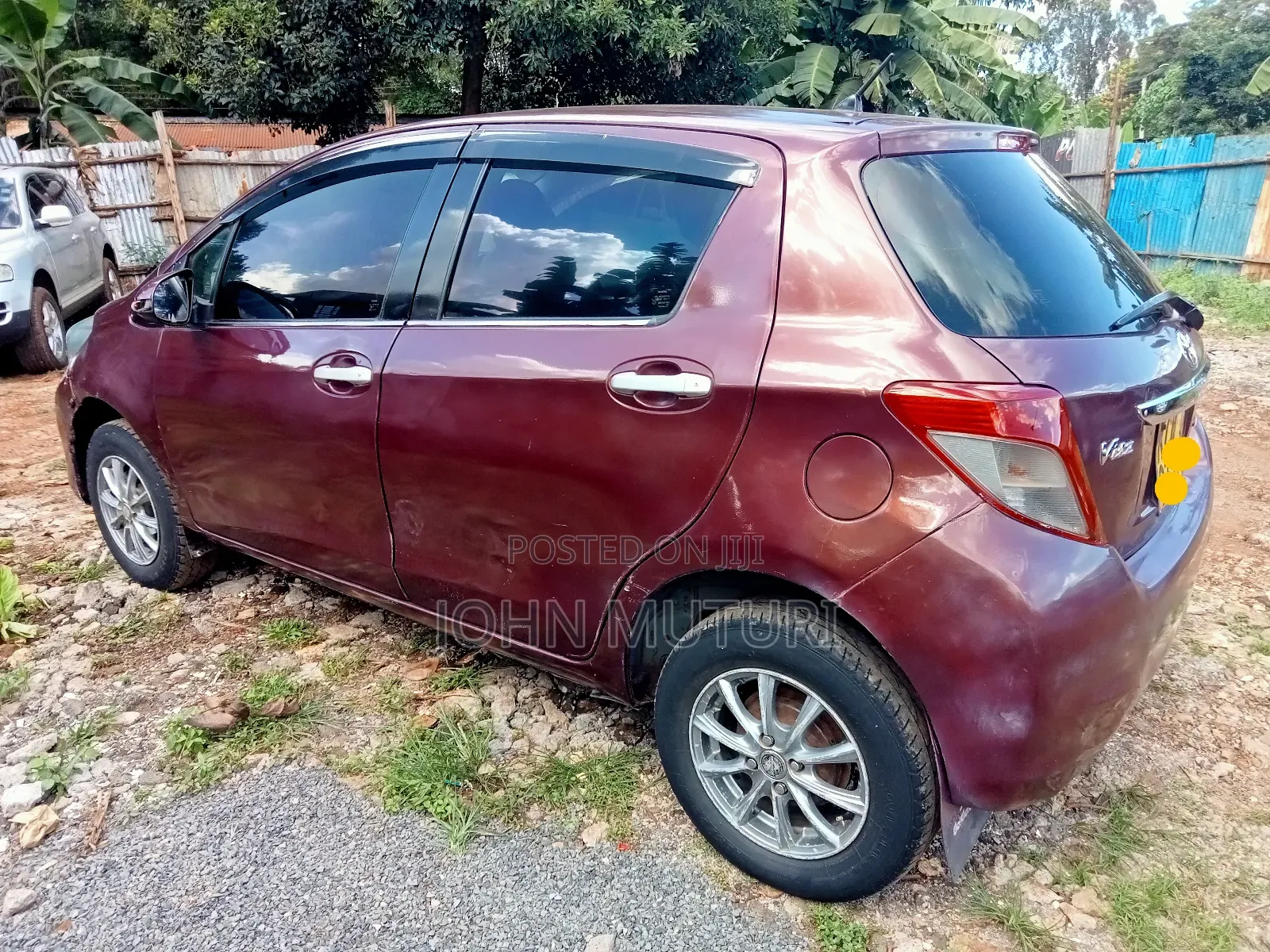Toyota Vitz 2012 Maroon