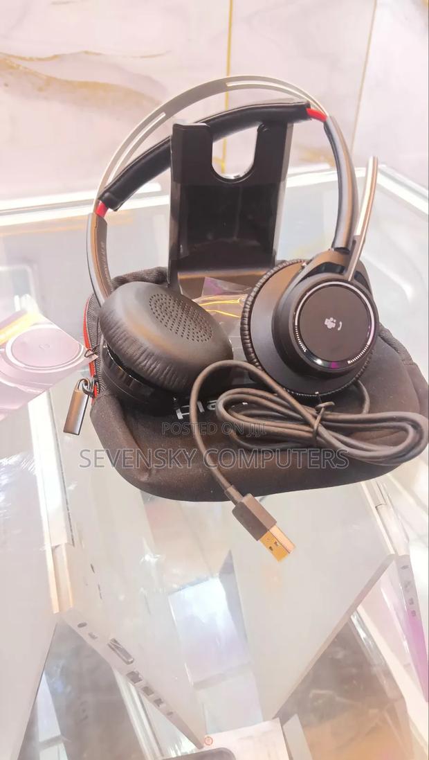 Poly Voyager Focus 2 Ms Stereo Bluetooth Headset With Charging Stand - thumbnail 3